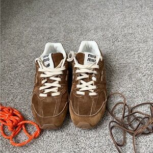 Miu Miu Brown Suede New Balance sneakers